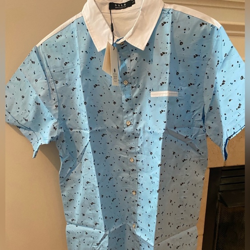Blue button up men’s with white collar and black spot pattern NWT size L